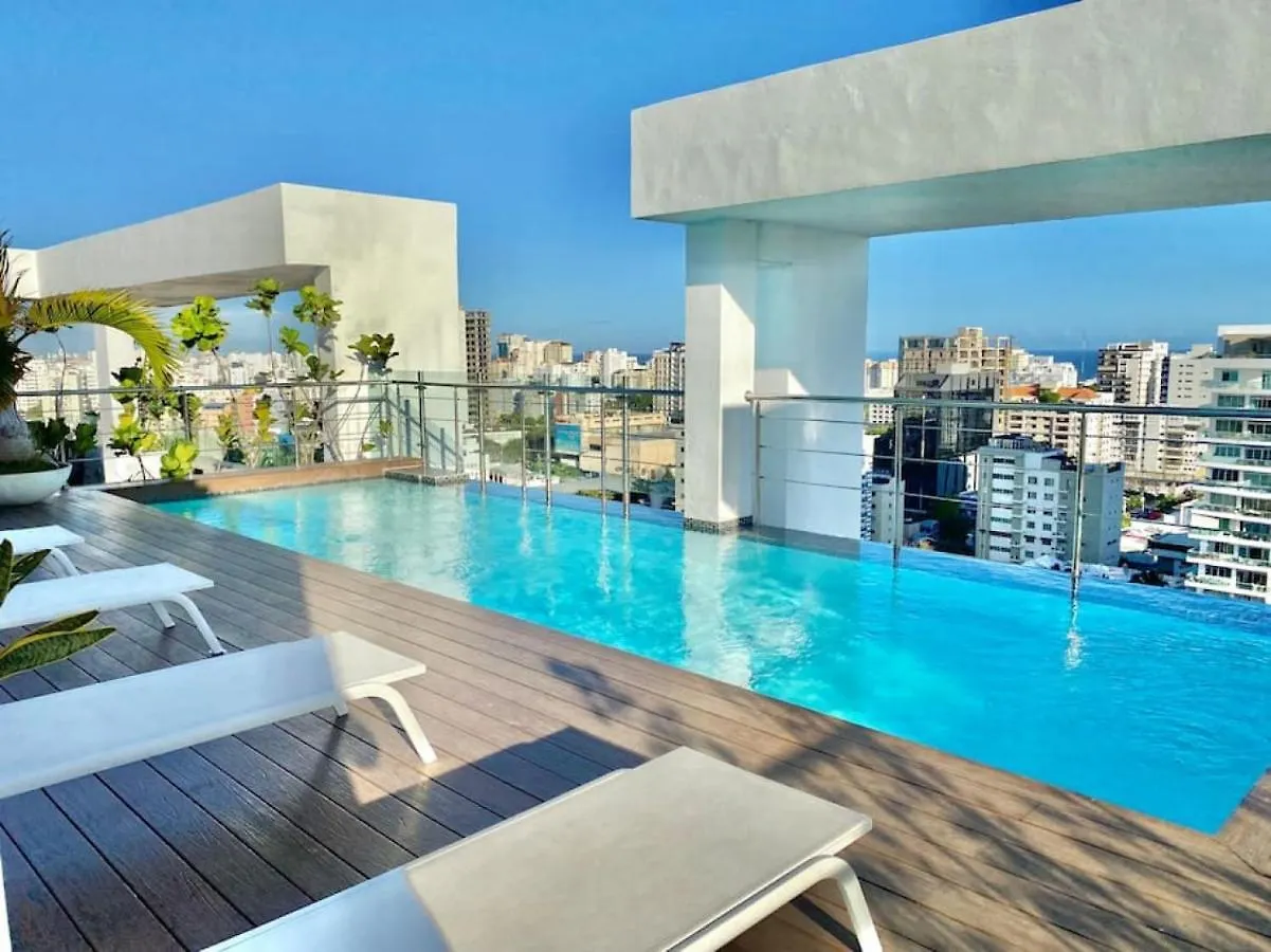 Upscale City Center Condo Los Prados