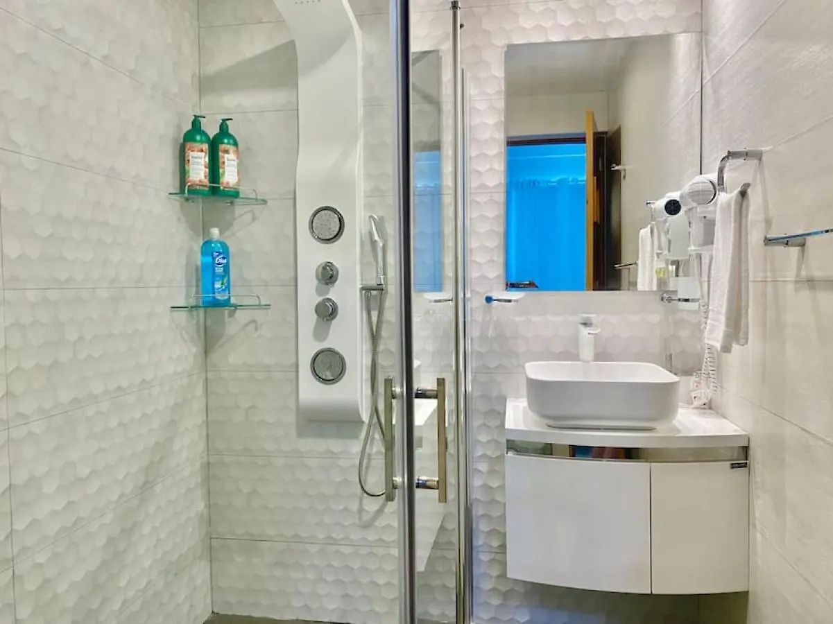 Upscale City Center Condo Los Prados 0*,