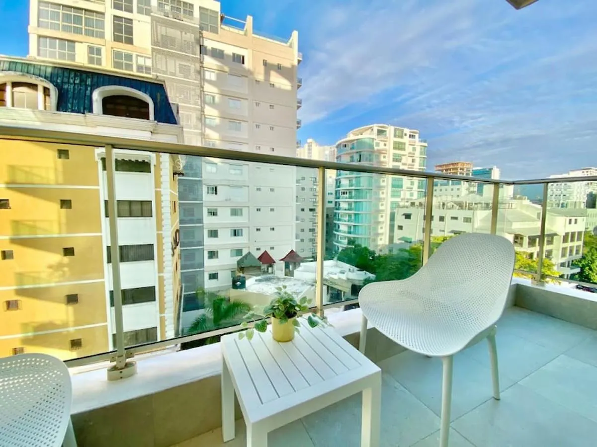 Lägenhet Upscale City Center Condo Los Prados