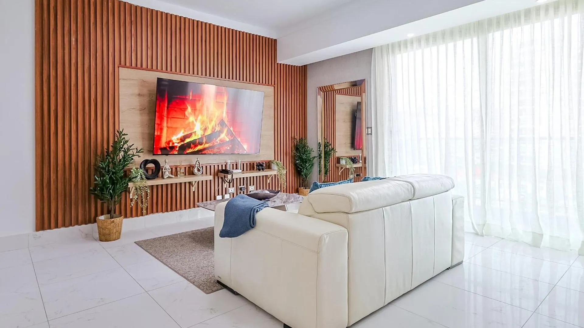Upscale City Center Condo Los Prados Lägenhet